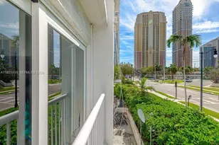 17800 Atlantic Blvd, Sunny Isles Beach, FL 33160 - Photo 20