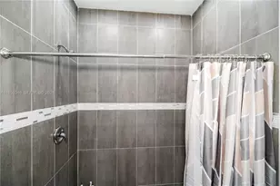 8031 Sandy Cir, Labelle, FL 33935 - Photo 12