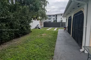 1900 NE 186th Dr, North Miami Beach, FL 33179 - Photo 14