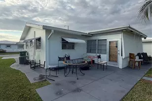 7004 NW 67th Ave, Tamarac, FL 33321 - Photo 2