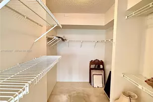 1100 St Charles Pl, Pembroke Pines, FL 33026 - Photo 22