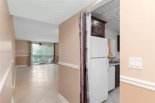 301 NE 14th Ave, Hallandale Beach, FL 33009 - Photo 28