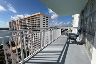 301 174th St, Sunny Isles Beach, FL 33160 - Photo 2