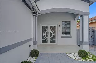 7952 NW 198th St, Hialeah, FL 33015 - Photo 4
