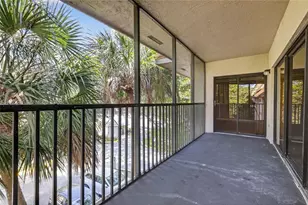491 Ives Dairy Rd, Miami, FL 33179 - Photo 30