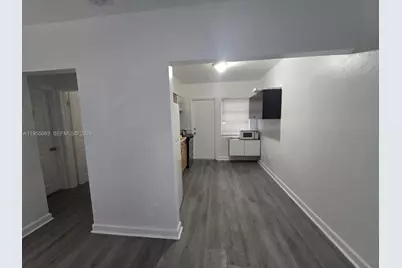 2729 NW 47th St, Miami, FL 33142 - Photo 10