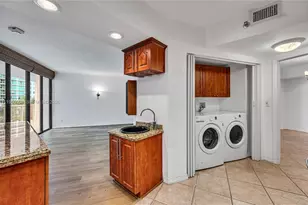 20281 E Country Club Dr, Aventura, FL 33180 - Photo 18