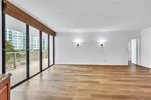 20281 E Country Club Dr, Aventura, FL 33180 - Photo 16