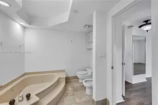 20281 E Country Club Dr, Aventura, FL 33180 - Photo 30