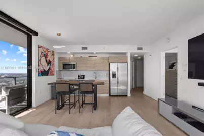 121 NE 34th St #3001, Miami, FL 33137 - Photo 2