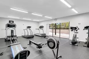 491 Ives Dairy Rd, Miami, FL 33179 - Photo 38