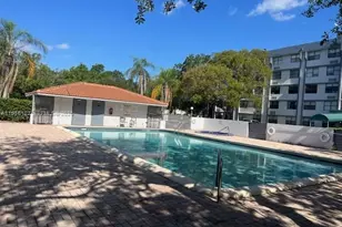 2401 Riverside Dr, Coral Springs, FL 33065 - Photo 20