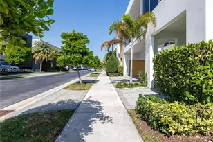 7451 NW 103rd Ct, Doral, FL 33178 - Photo 4