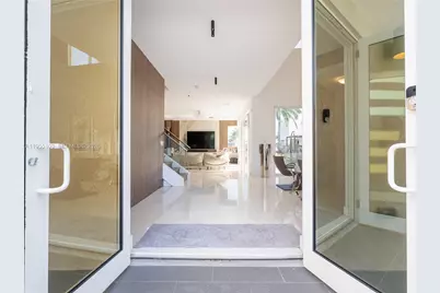 7451 NW 103rd Ct, Doral, FL 33178 - Photo 14