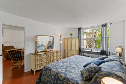 2998 NW 48th Ter #424, Lauderdale Lakes, FL 33313 - Photo 18
