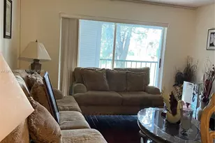 5860 NW 44th St, Lauderhill, FL 33319 - Photo 6