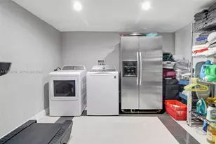18280 SW 202nd St, Miami, FL 33187 - Photo 34