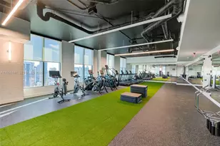 121 NE 5th St, Miami, FL 33132 - Photo 26