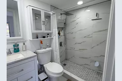 200 SW 132nd Way #109L, Pembroke Pines, FL 33027 - Photo 8