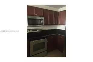 11601 NW 89th St, Doral, FL 33178 - Photo 2