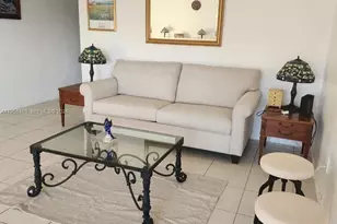 11960 NE 19th Dr, North Miami, FL 33181 - Photo 16