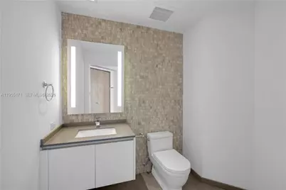 88 SW 7th St #3711, Miami, FL 33130 - Photo 18