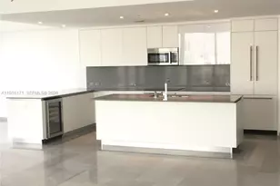 88 SW 7th St, Miami, FL 33130 - Photo 14