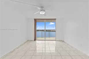 1301 NE Miami Gardens Dr, Miami, FL 33179 - Photo 12