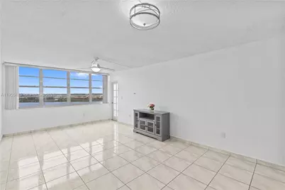 1301 NE Miami Gardens Dr #1424W, Miami, FL 33179 - Photo 14