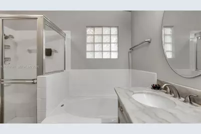 17080 NW 10th St, Pembroke Pines, FL 33028 - Photo 24