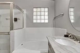 17080 NW 10th St, Pembroke Pines, FL 33028 - Photo 24