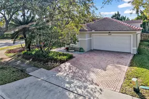 17080 NW 10th St, Pembroke Pines, FL 33028 - Photo 1