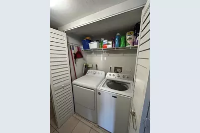 200 W Palm Cir W #104, Pembroke Pines, FL 33025 - Photo 12