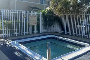 200 W Palm Cir W, Pembroke Pines, FL 33025 - Photo 22