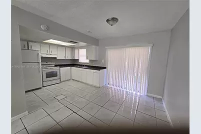 5309 NW 27th St #5D, Lauderhill, FL 33313 - Photo 4