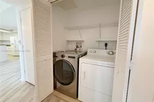 19501 W Country Club Dr, Aventura, FL 33180 - Photo 14