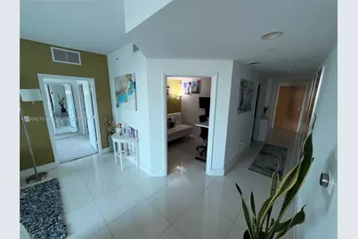 253 NE 2nd St #2402, Miami, FL 33132 - Photo 22