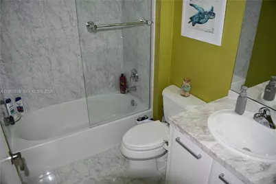 253 NE 2nd St #2402, Miami, FL 33132 - Photo 34