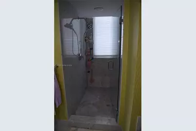 253 NE 2nd St #2402, Miami, FL 33132 - Photo 10