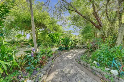 900 SW 128th Ave #103D, Pembroke Pines, FL 33027 - Photo 52