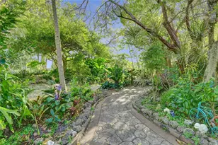 900 SW 128th Ave, Pembroke Pines, FL 33027 - Photo 32