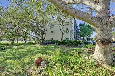 900 SW 128th Ave #103D, Pembroke Pines, FL 33027 - Photo 58