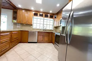 10001 SW 99th Ave, Miami, FL 33176 - Photo 12