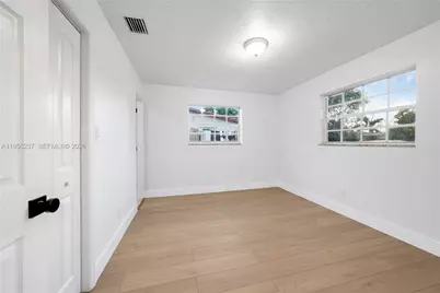 368 SW 64th Ter, Margate, FL 33068 - Photo 14