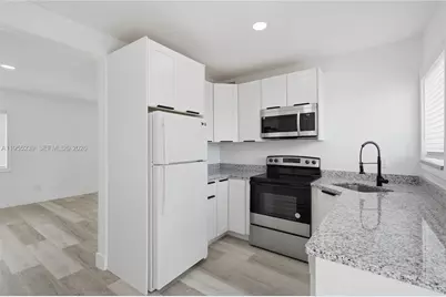 1308 NW 13th Ct, Fort Lauderdale, FL 33311 - Photo 10