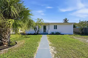 1308 NW 13th Ct, Fort Lauderdale, FL 33311 - Photo 2