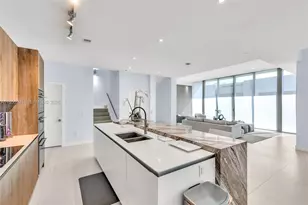 650 NE 32nd St, Miami, FL 33137 - Photo 10