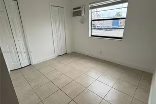 4051 N Dixie Hwy, Oakland Park, FL 33334 - Photo 6