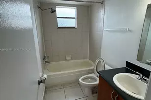 4051 N Dixie Hwy, Oakland Park, FL 33334 - Photo 2