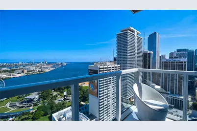 253 NE 2nd St #3509, Miami, FL 33132 - Photo 2